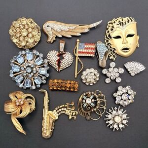 FOR REPAIR REPURPOSE CRAFTS Vintage Brooch Lot Crown Trifari 12K GF Unsigned 16